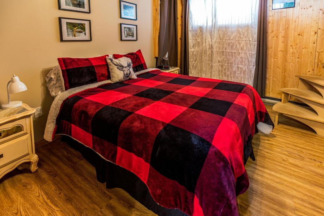 Bed and Breakfast Domaine De La Giroux-Ette La Patrie Esterno foto